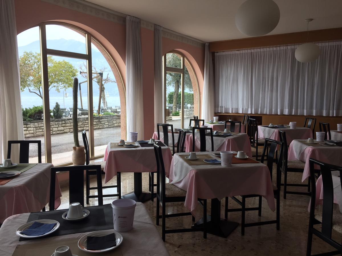 Piccolo Hotel Direkt am See Brenzone sul Garda Buitenkant foto