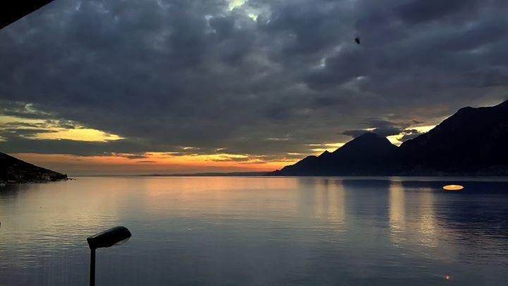 Piccolo Hotel Direkt am See Brenzone sul Garda Buitenkant foto