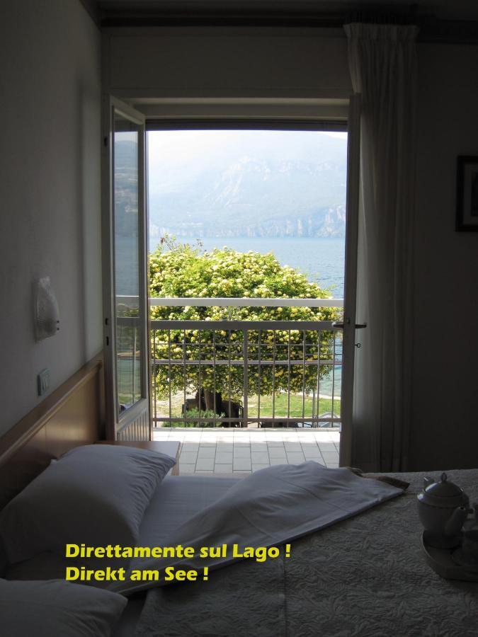 Piccolo Hotel Direkt am See Brenzone sul Garda Buitenkant foto